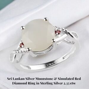 Elegant Sterling Silver Moonstone Ring